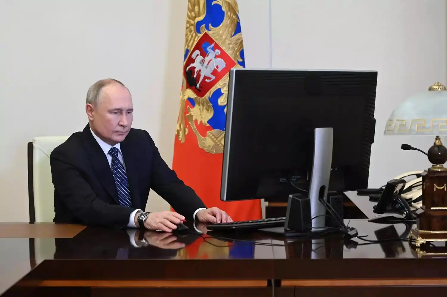 Con el 87,8% de los votos, Putin se impuso en la elección rusa con participación récord