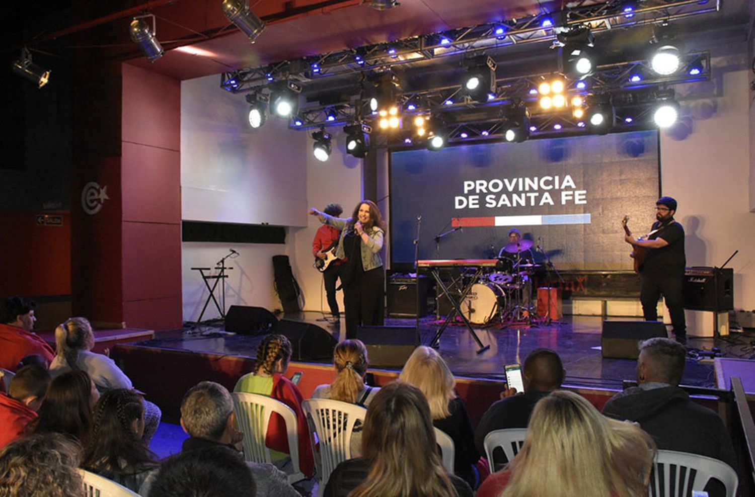 Productos regionales, música y cultura santafesina cerraron el lunes de Espacio Clarín