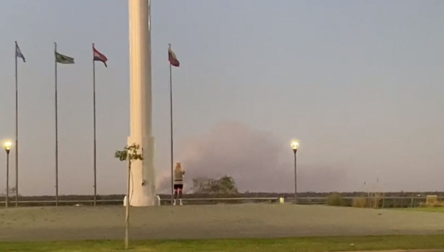 A pesar de la lluvia, volvió el fuego a la zona de islas