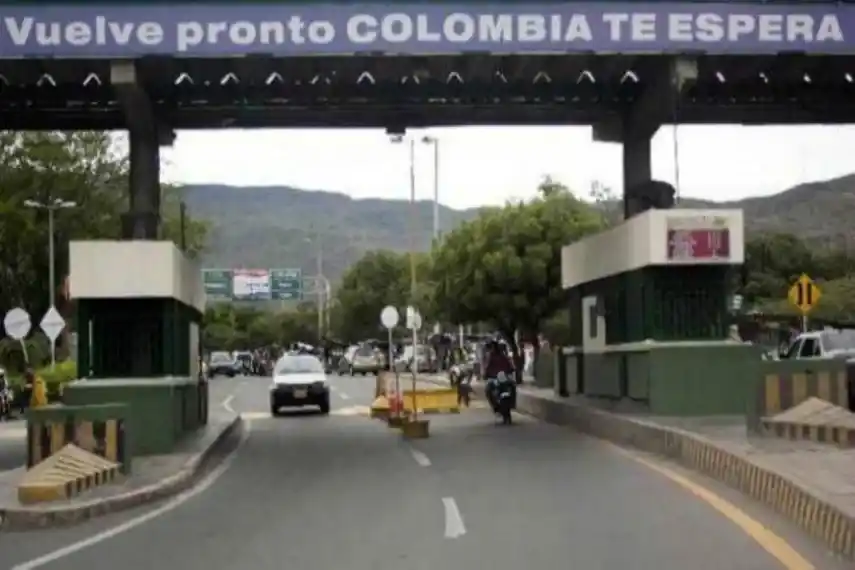 Colombia pide a Venezuela REFORZAR LA FRONTERA: PARA EVITAR EL PASO DEL ELN (Video)