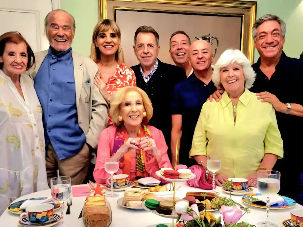 El asesor de imagen dio detalles de la celebración de los 99 años de la diva