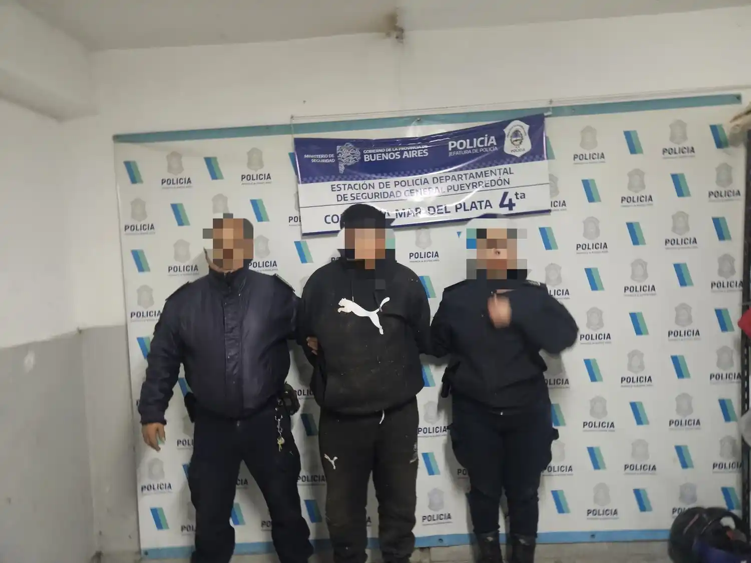 El procedimiento se inició tras un llamado al 911 que alertaba sobre movimientos sospechosos dentro del predio comercial.