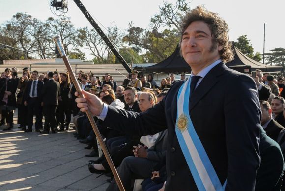 Pacto de Mayo: Milei busca fortalecer sus políticas con la firma de un acuerdo nacional con 17 gobernadores