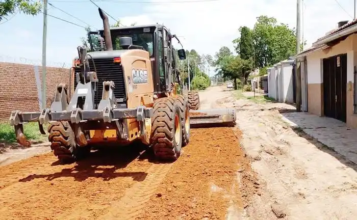 Enripiado, perfilado y nivelación de calles sin pavimentar
