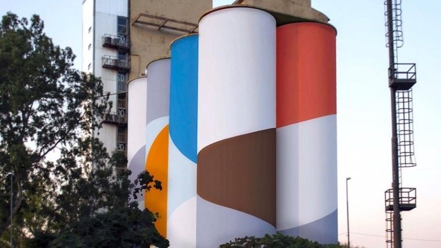Rosario: evalúan qué hacer con la obra del artista acusado de abuso