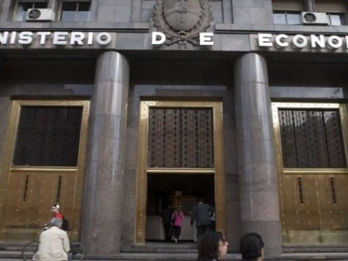 El Gobierno emitió deuda por $35.000 millones en Letras del Tesoro