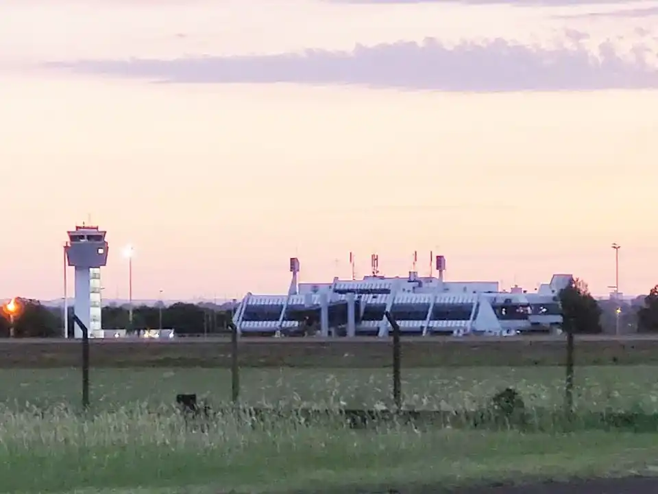 La Argentina y Paraguay acordaron coordinación para operaciones aéreas