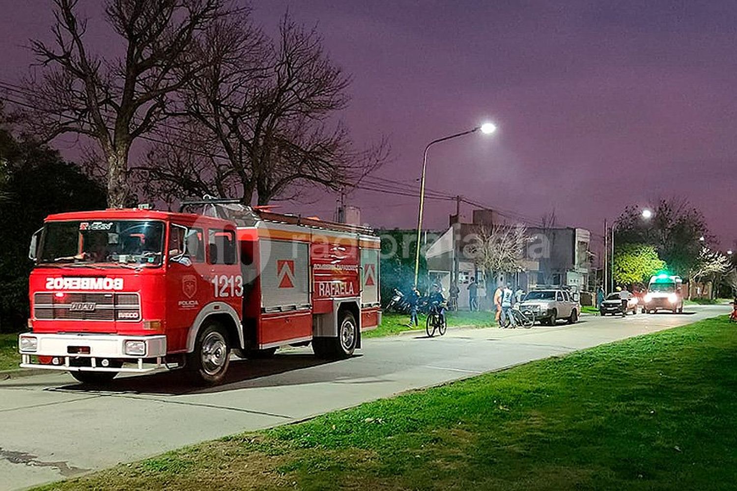 Se le prendió fuego la casa y los vecinos lo tuvieron que rescatar para que no se intoxique