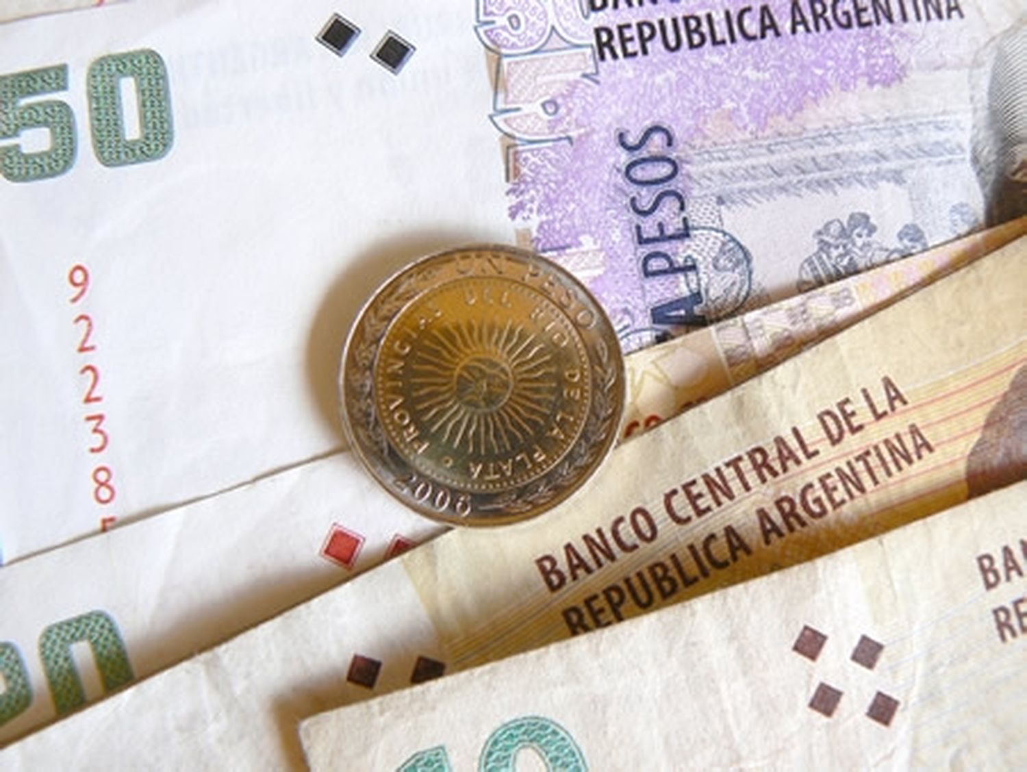 Estiman que Ganancias absorberá entre 14 y 69% del medio aguinaldo