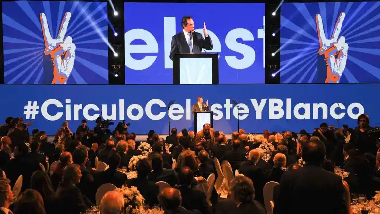 Millonaria recaudación en la cena de campaña de Scioli y Zannini