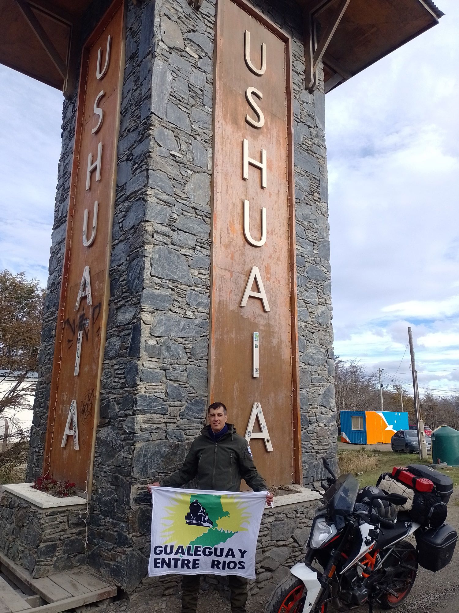 Tardó seis días en viajar en moto desde Gualeguay hasta Ushuaia