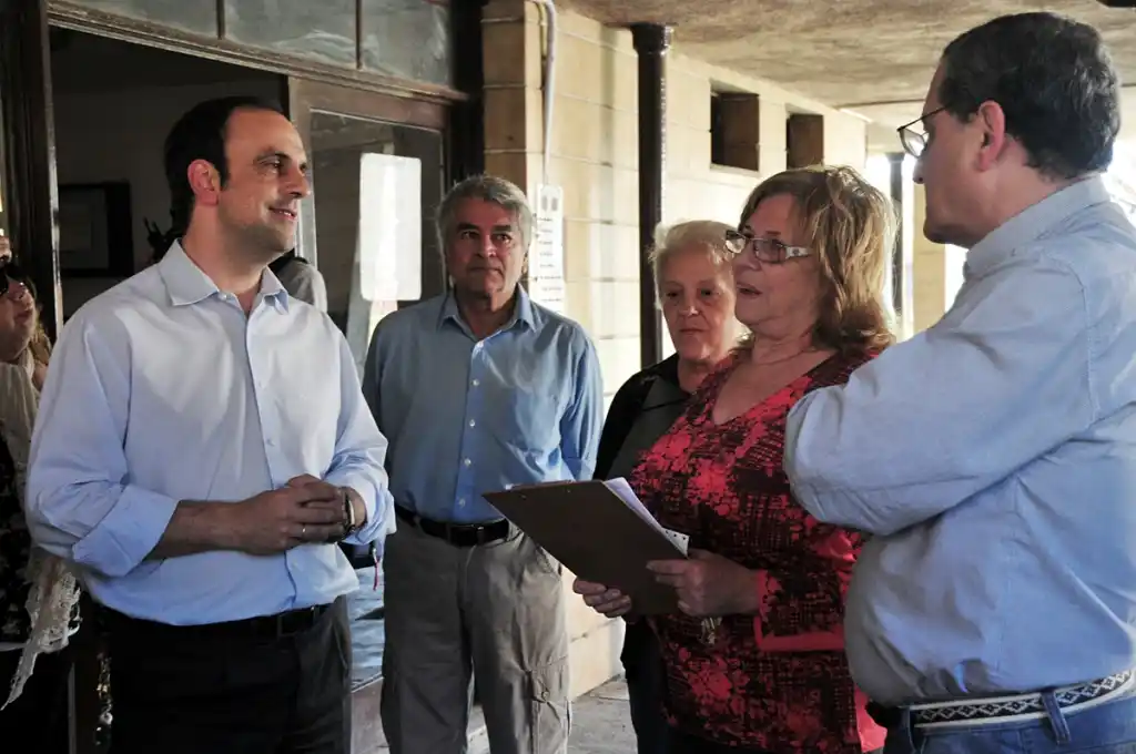 El Municipio entregó un subsidio a consorcistas de Las Flores II
