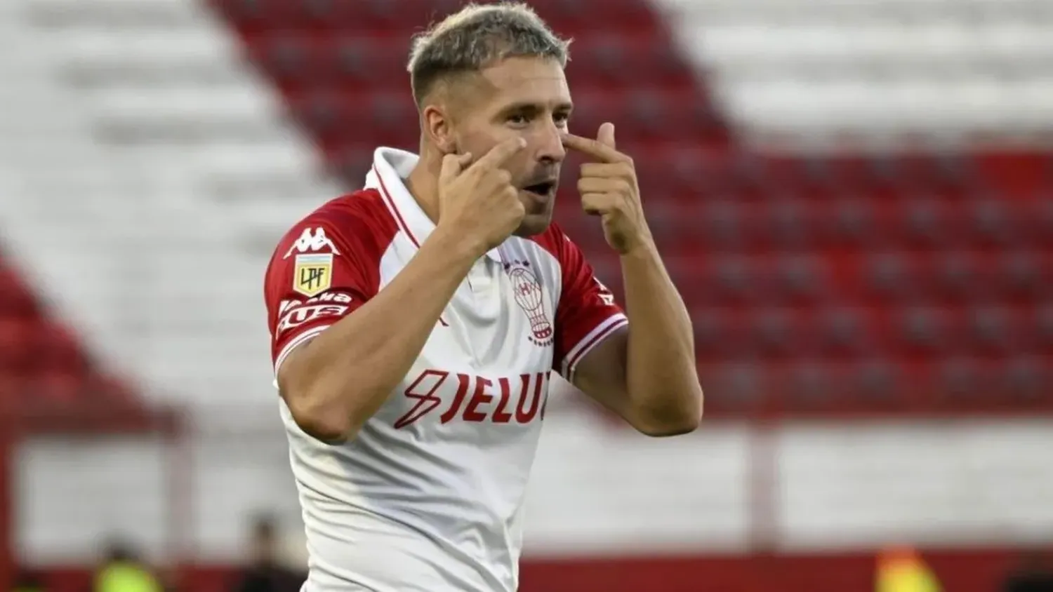 Matko Miljevic, transmitía en vivo el festejo tras la victoria ante Rosario Central por los cuartos de final.