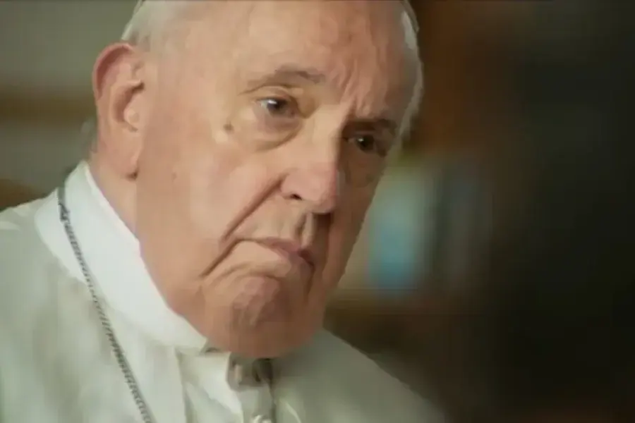 El papa Francisco admitió que tuvo riesgo de muerte cuando fue internado