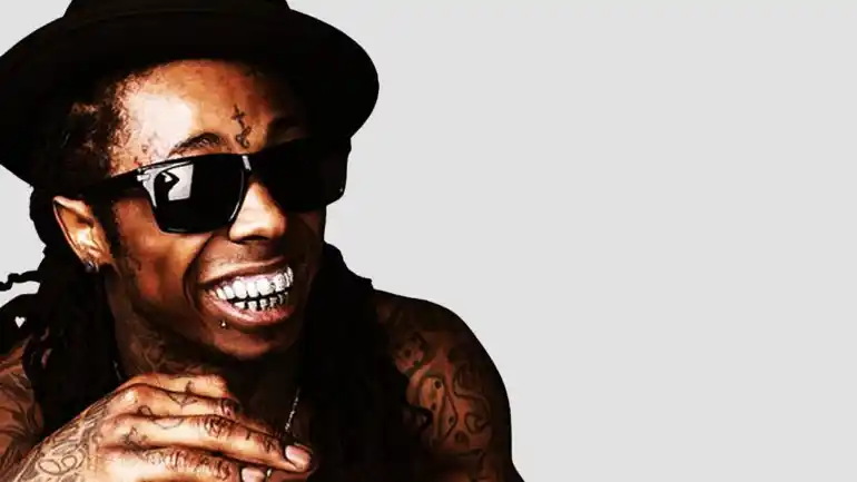 El rapero Lil Wayne fue expulsado de un avión por fumar marihuana