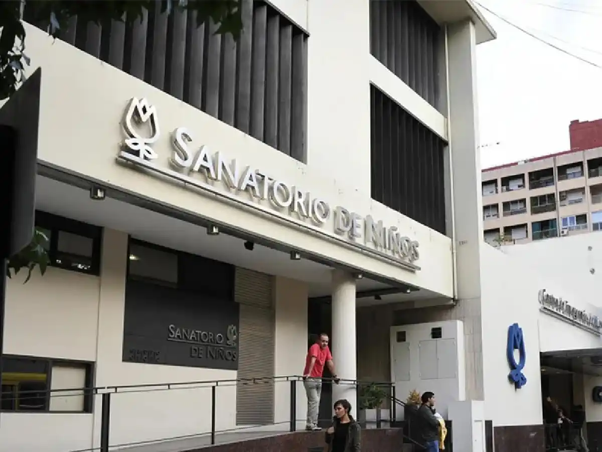 Hepatitis infantil de origen desconocido: el nene de 8 años internado en Santa Fe necesita un trasplante