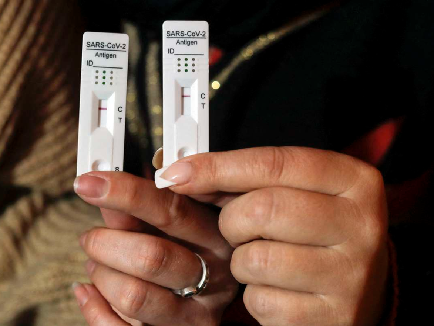  Farmacéuticos piden garantizar que los positivos de autotest aparezcan en los datos oficiales
