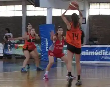 Entrerriano de Selecciones: Gualeguaychú recibe a Paraná