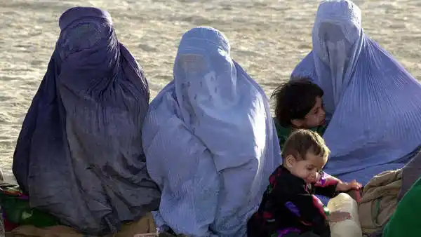 Ahora el ISIS prohíbe el burka por cuestiones de seguridad