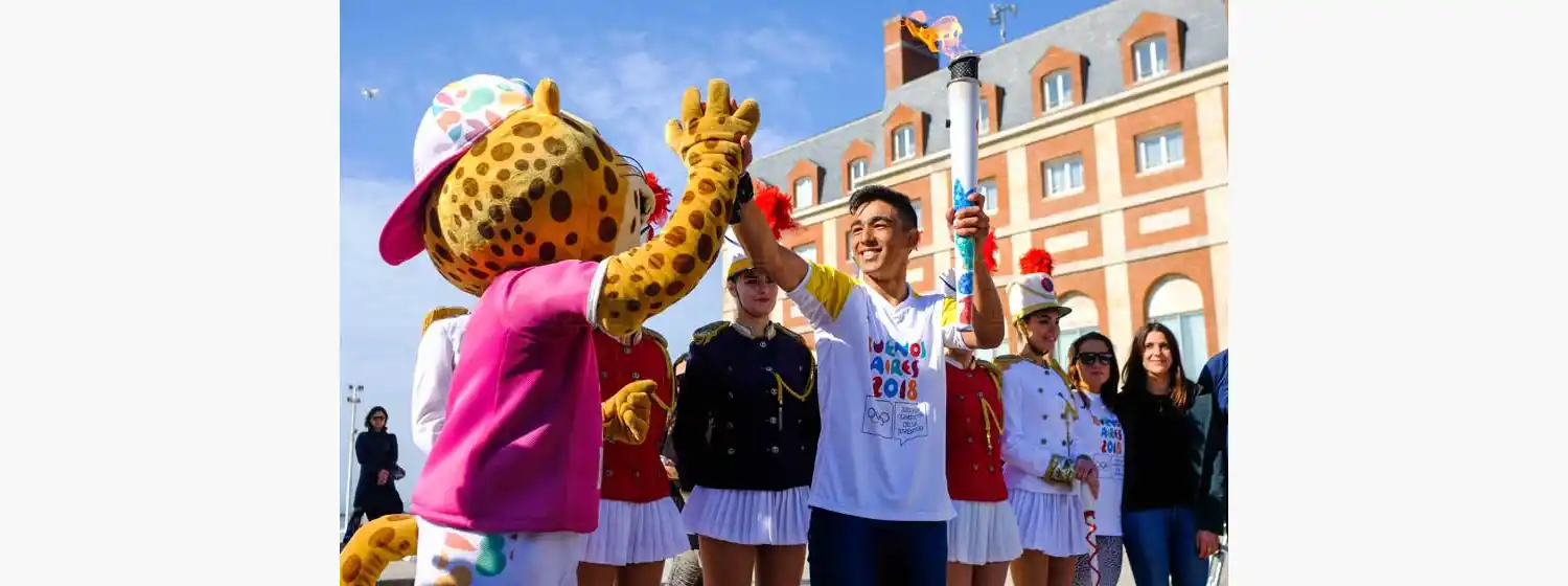 La antorcha de los Juegos Olímpicos de la Juventud llegó a la ciudad