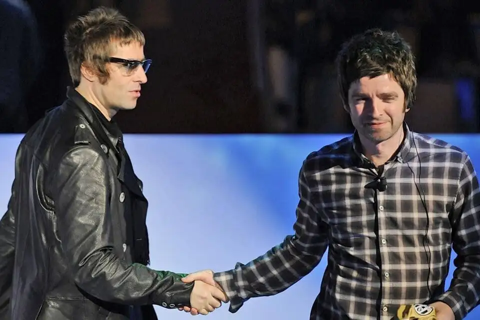 oasis vuelve