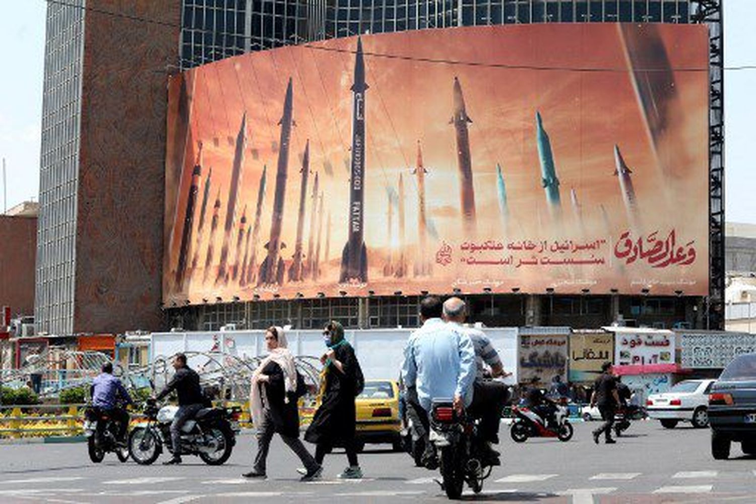 IRÁN NI PENDIENTE con la ofensiva israelí: lo compara con un juego de «niños»