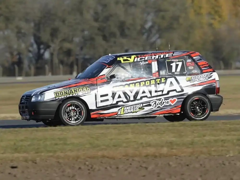 Bayala corrió en la serie más rápida del sábado.