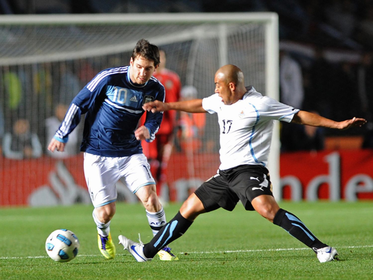 Copa América: Argentina se mide con Uruguay en el clásico rioplatense