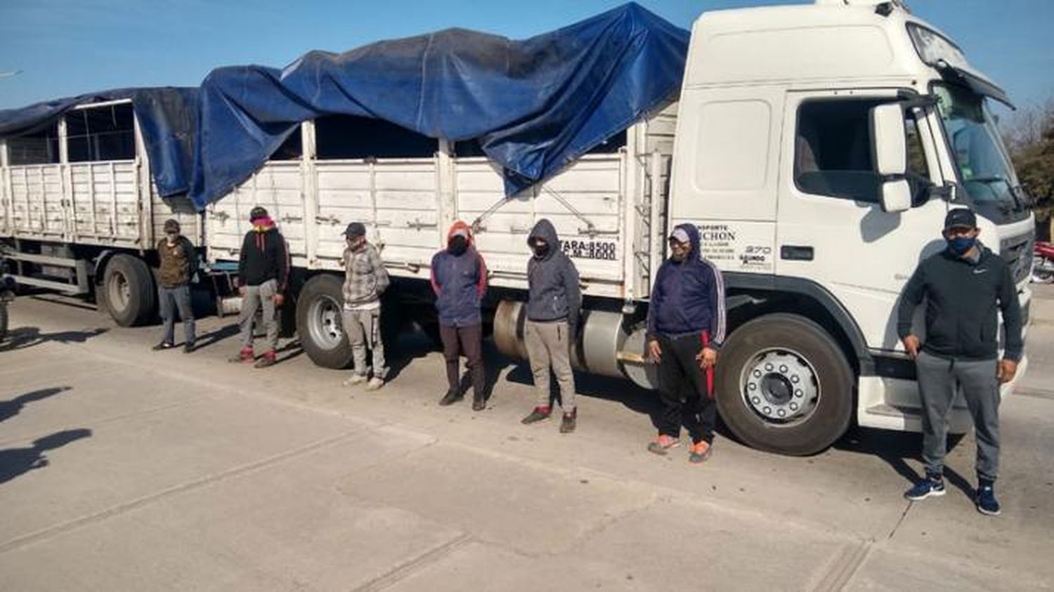 Viajaron desde Tandil hasta Santiago del Estero escondidos entre bolsones de papa