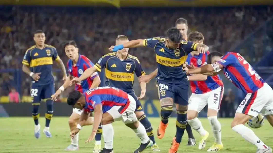Boca empató con San Lorenzo y volvió a quedar en deuda en un clásico en La Bombonera