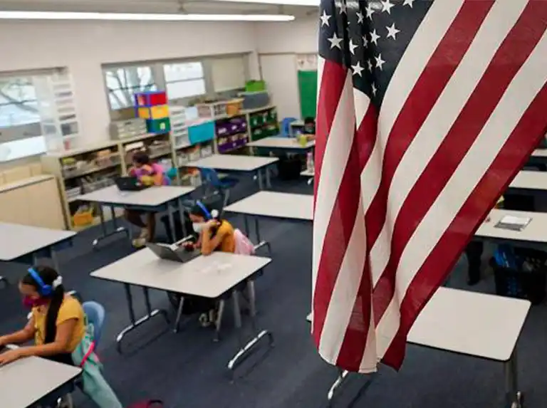 INSEGURIDAD EN ESCUELAS DE EE.UU. incrementa escasez de profesores