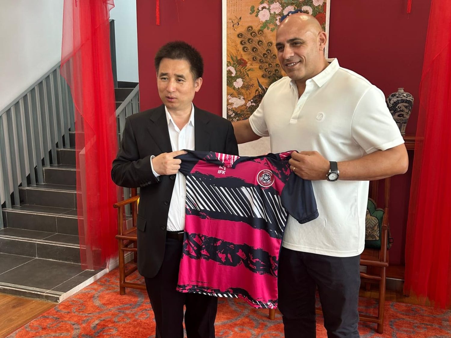 Proyecto Crecer formará a entrenadores y jugadores de fútbol de China