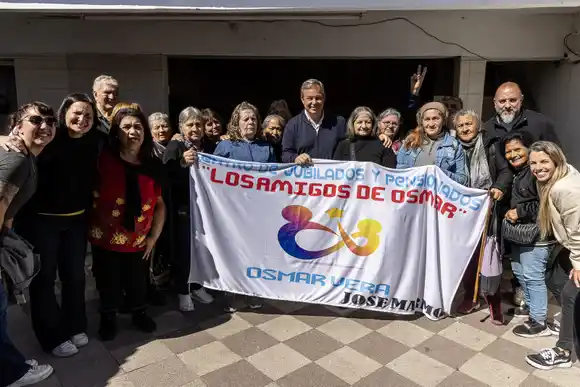 Almirante Brown: Cascallares compartió una jornada recreativa junto a jubilados del distrito