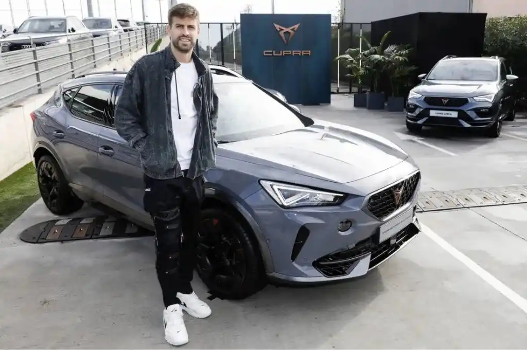 Ni Twingo ni Ferrari: esta es la lujosa colección de autos de Gerald Piqué