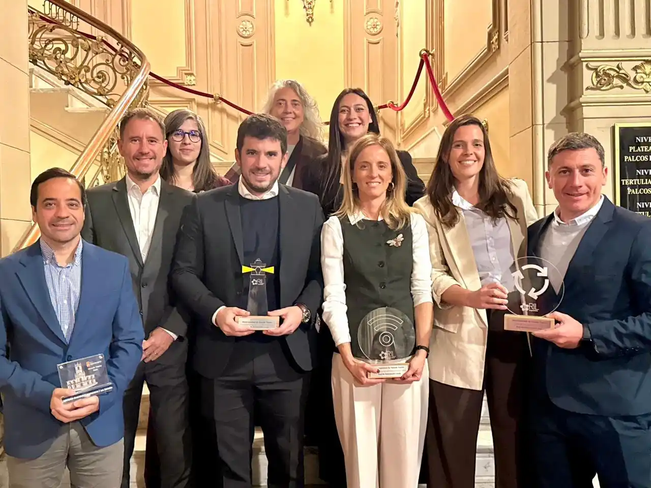 El intendente Chiarella junto a integrantes de su Gabinete