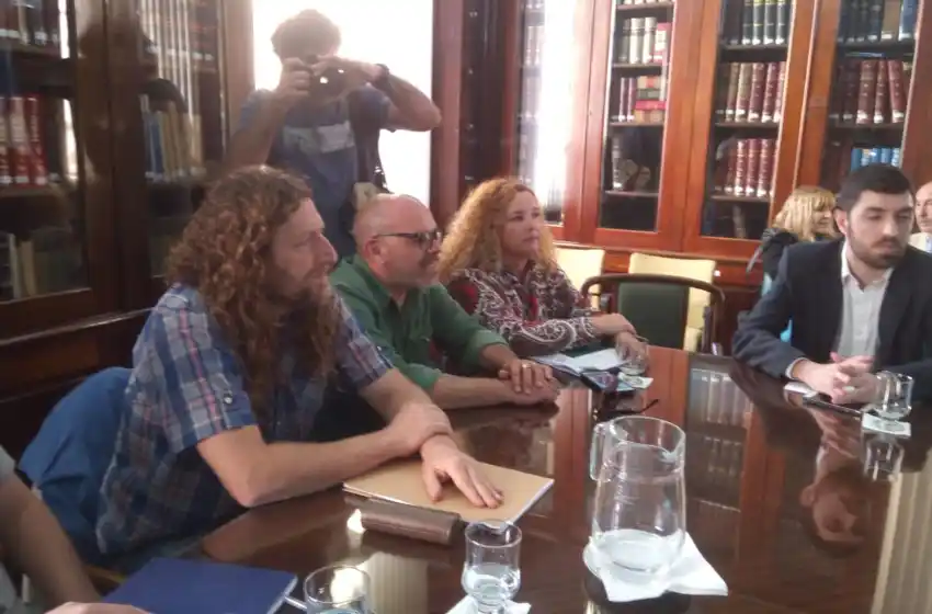 Los estatales de la Provincia rechazaron la oferta salarial