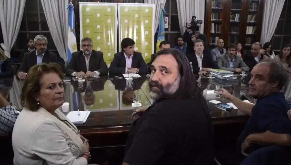 Tras el fallo judicial, Vidal convocó a paritaria a los docentes para el 23 de julio