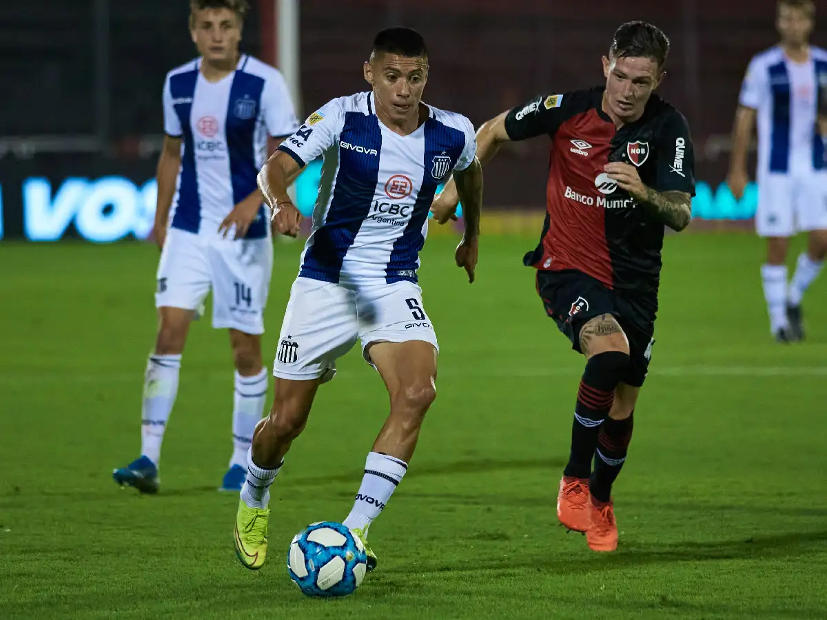 Talleres, con Navarro de titular, visita a Lanús