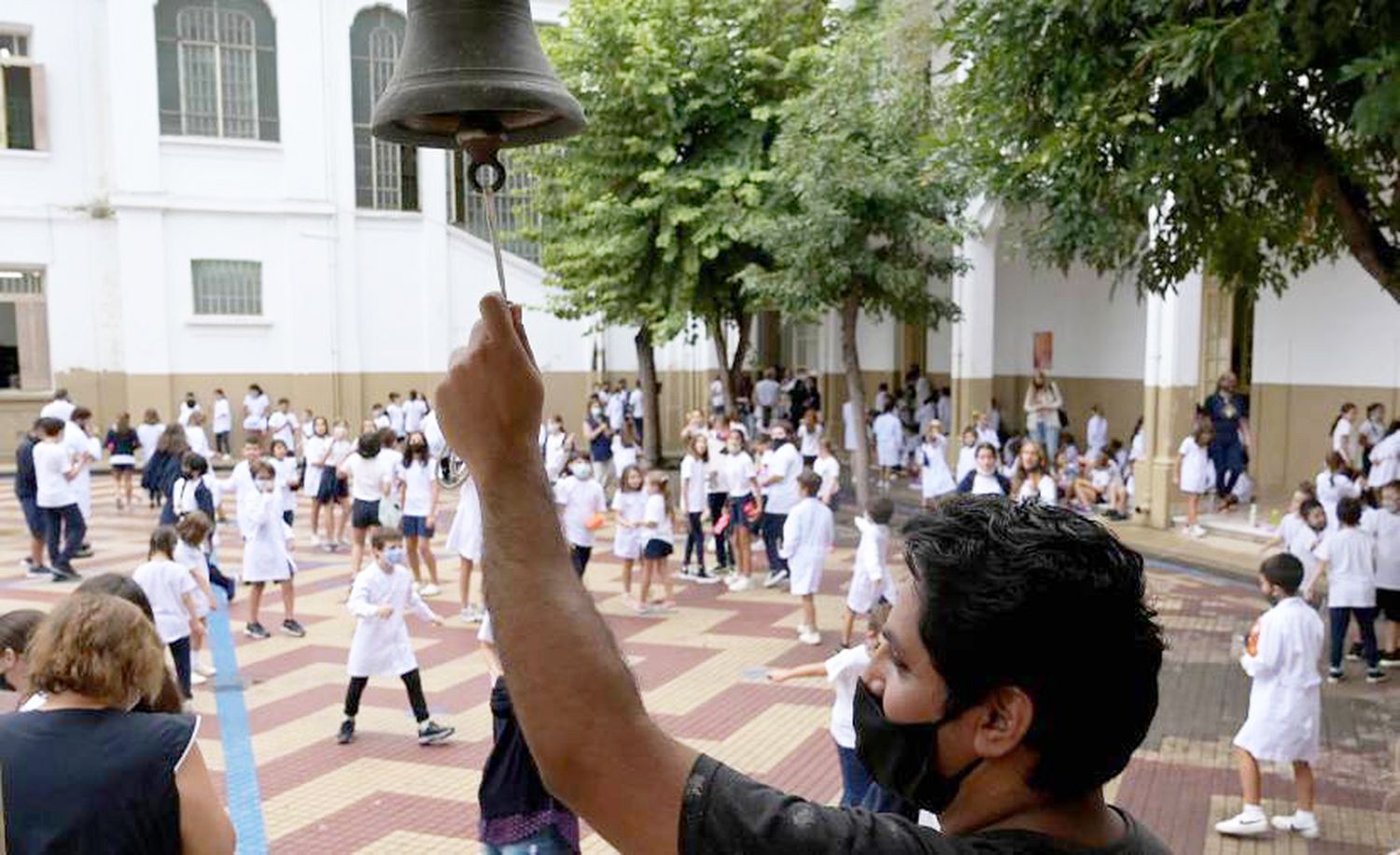 Celebran éxito de la extensión horaria en 
su primera semana de su implementación