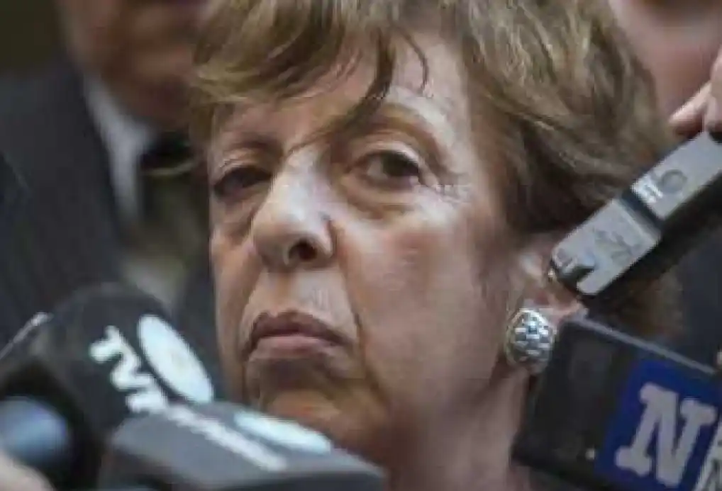 Ercolini afirmó que la escena del crimen fue “alterada” y que Fein “no preservó debidamente la escena del hecho ni recolectó todos los elementos probatorios”.