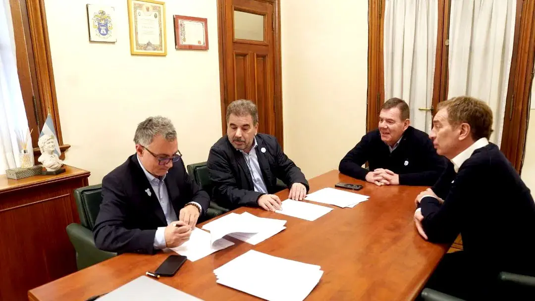 La Libertad Avanza y el PRO formalizaron el acuerdo electoral