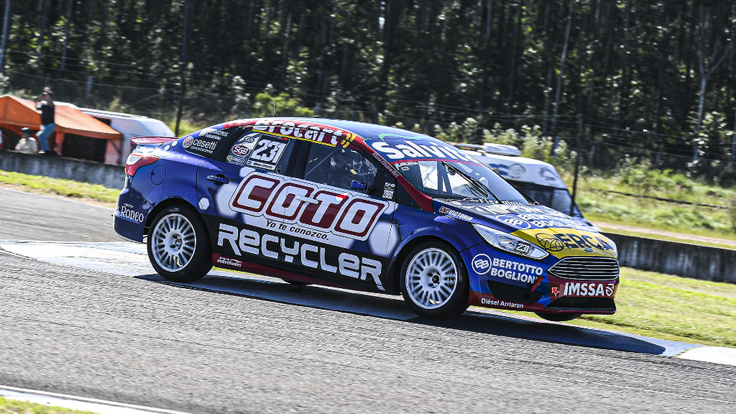 Urcera se quedó con la pole de Clase 3 en Concordia