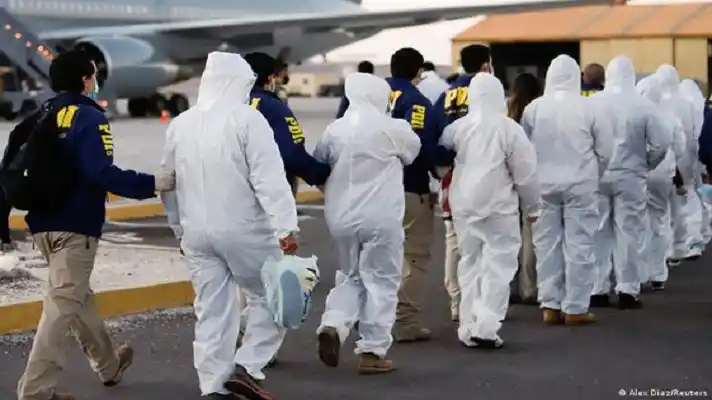 Mientras Colombia abre sus puertas: Chile expulsa a migrantes venezolanos varados en Colchane