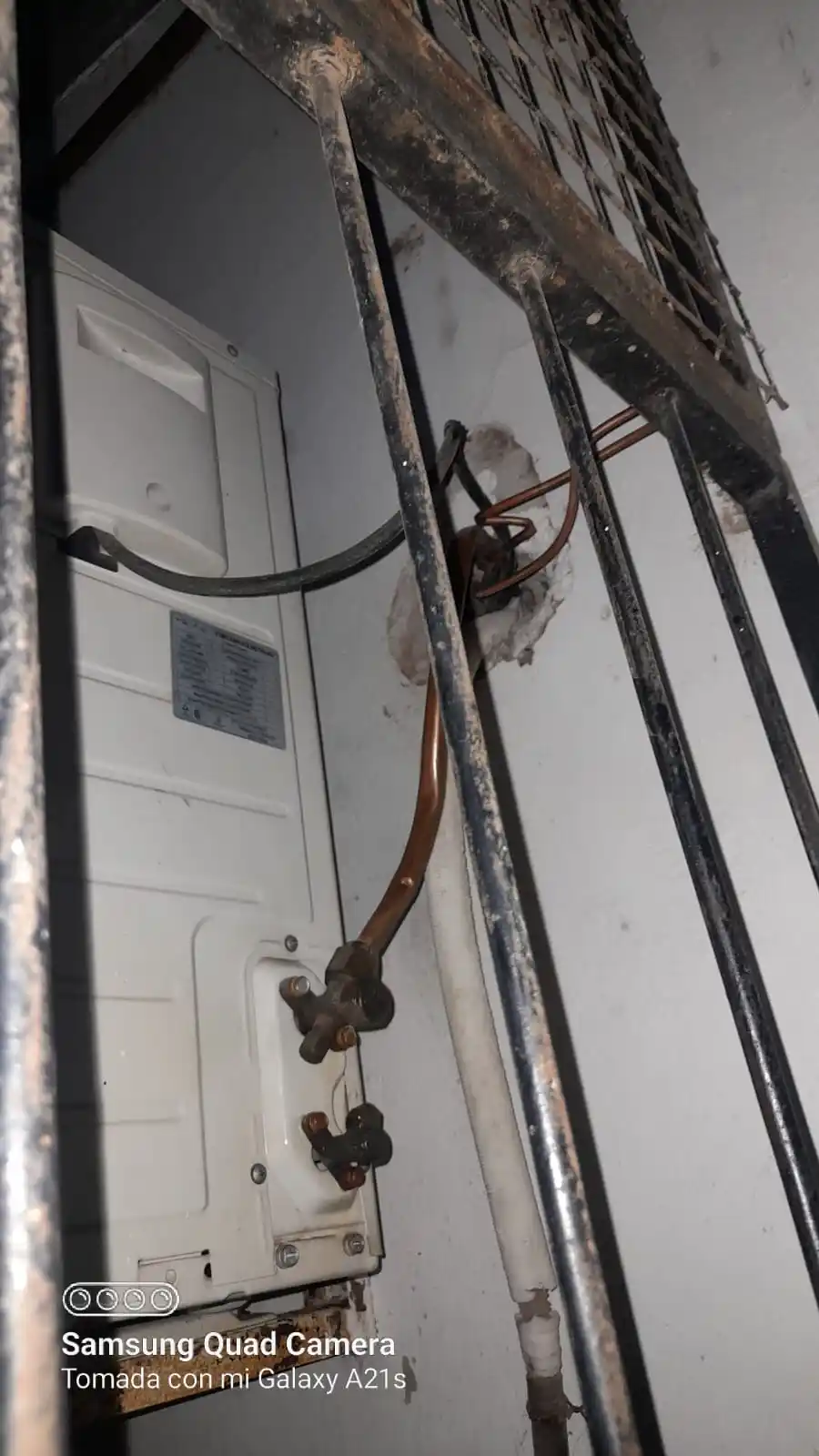 Robó en un establecimiento educativo santafesino y agredió con un golpe de puño a una uniformada - 1