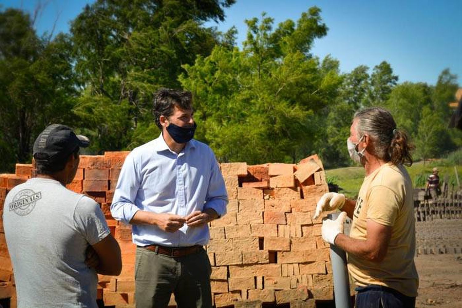 CAFESG busca alternativas de comercialización para el  sector ladrillero de Concordia 