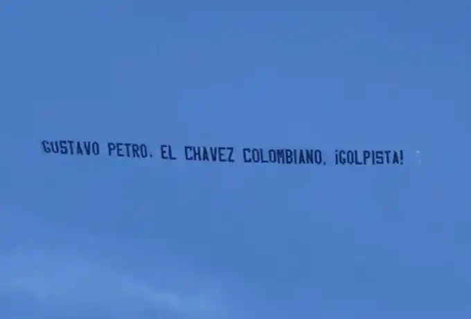 Gustavo Petro, el Chávez colombiano, ¡Golpista! Mensaje sobre Miami