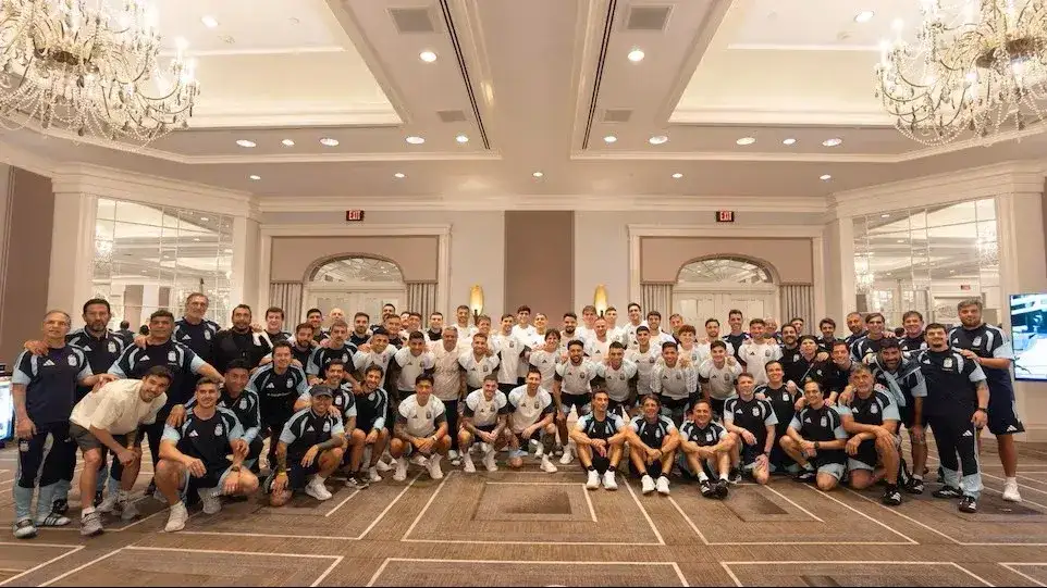 El sentido mensaje de Messi y la foto de unidad antes de la final con España: “Una historia que nadie podrá borrar”