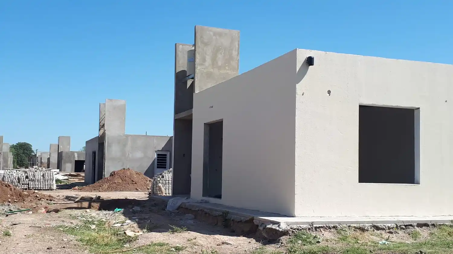 Sorteo de 84 viviendas: por qué el Gobierno sostiene que “el cargo está cumplido” y que Arcor “no tiene derecho”