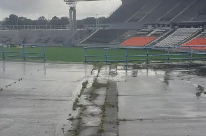 Preocupación por el “estado de deterioro” del estadio Minella