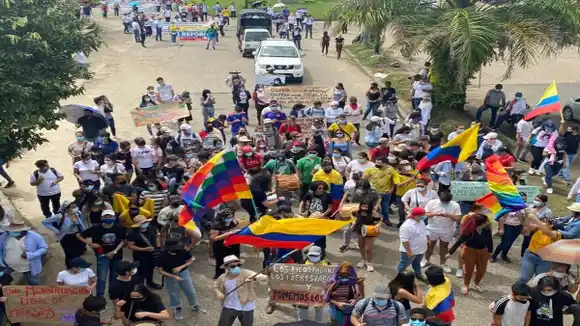 Colombia reparará a las víctimas de represión policial en protestas de 2021